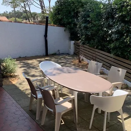 Patio 6 Couchages Holiday home